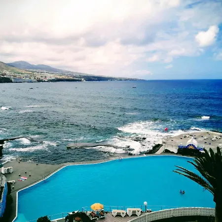 شقة Beautiful Oceanfront With Private Parking *