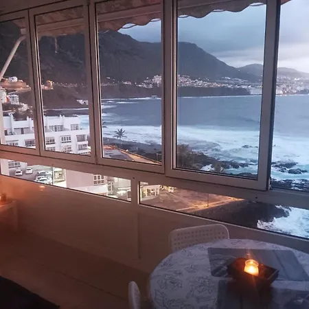 شقة Beautiful Oceanfront With Private Parking