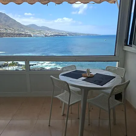 Beautiful Oceanfront With Private Parking Punta Del Hidalgo